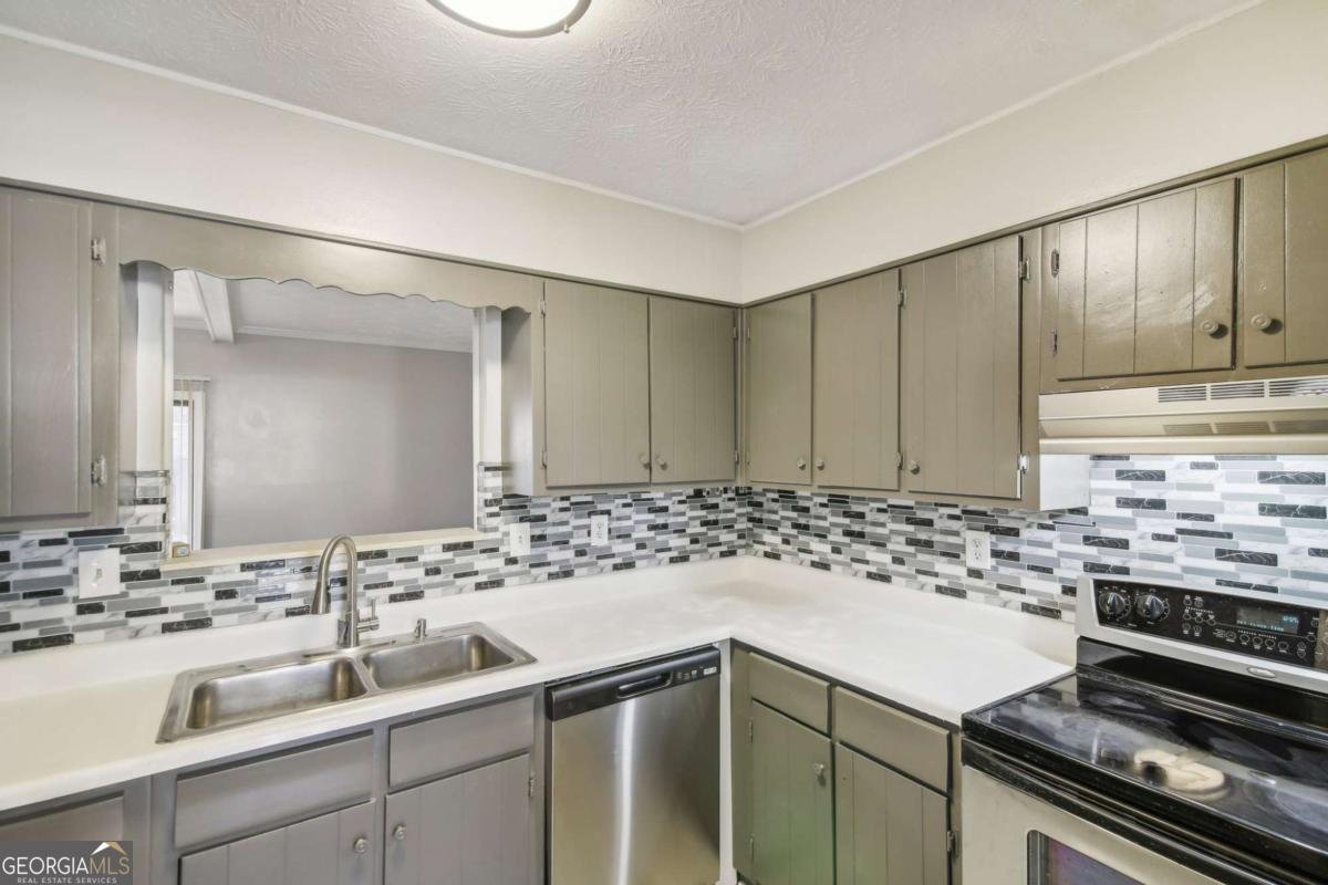 6429 Woodstone Way Morrow - 4