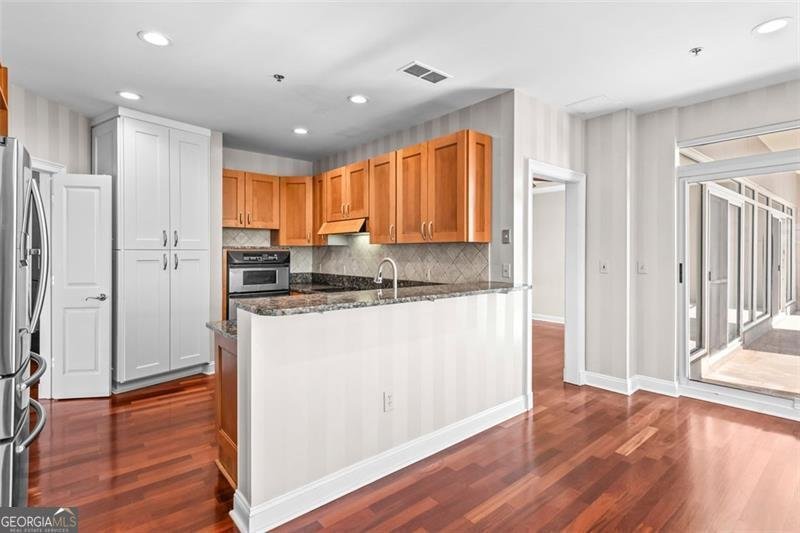 2881 Peachtree Road Atlanta - 14