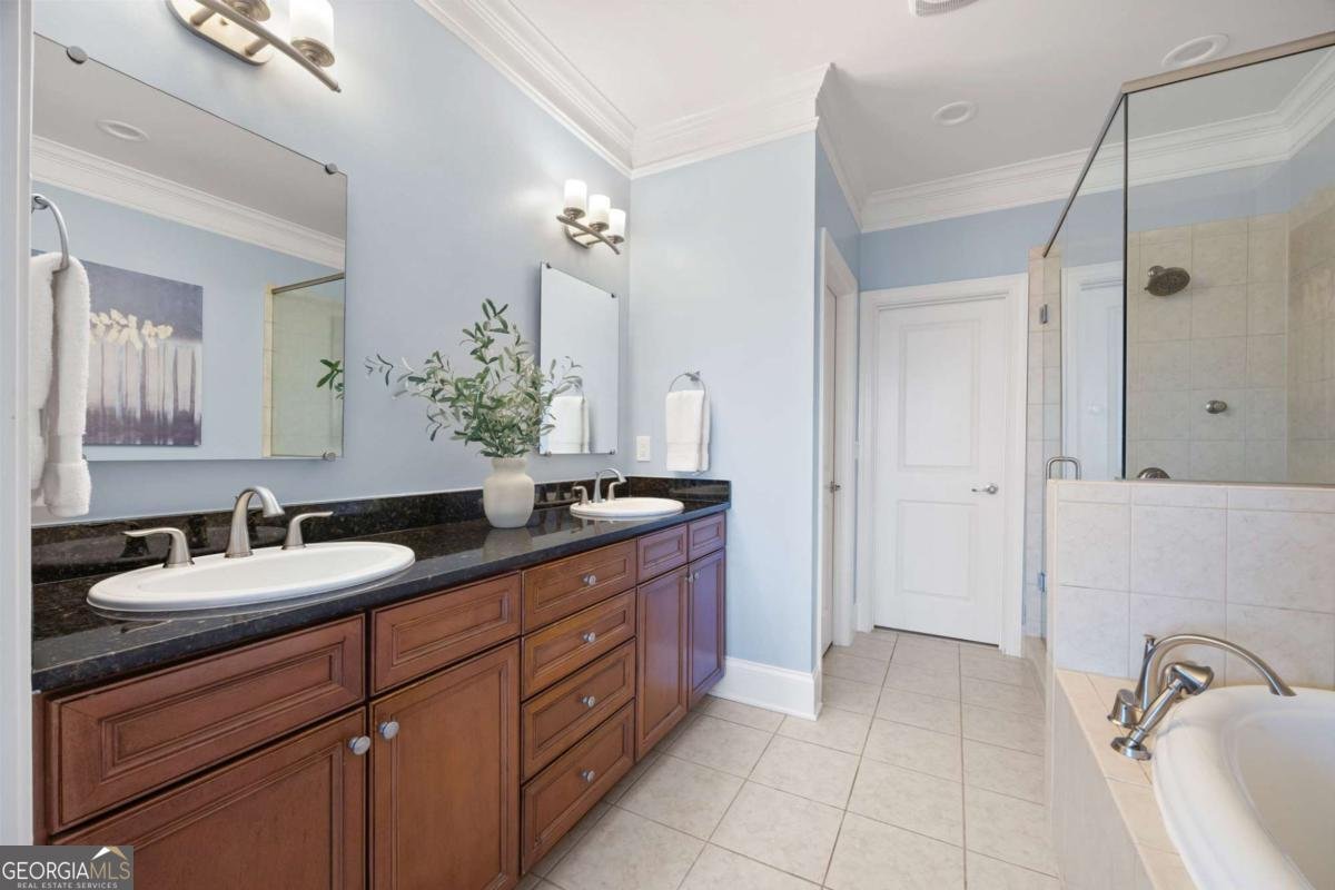 3611 Habersham Road Atlanta - 12