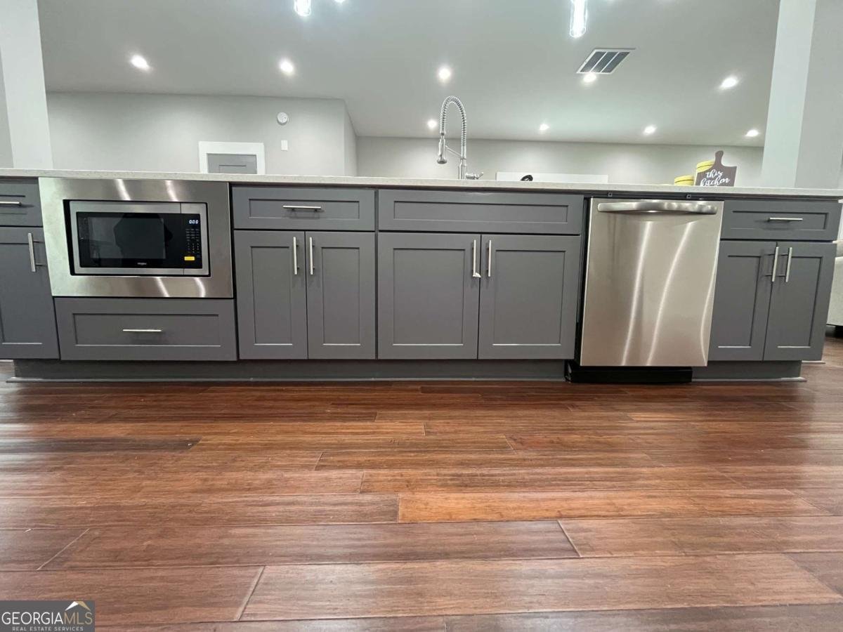 1255 Plaza Avenue Atlanta - 13