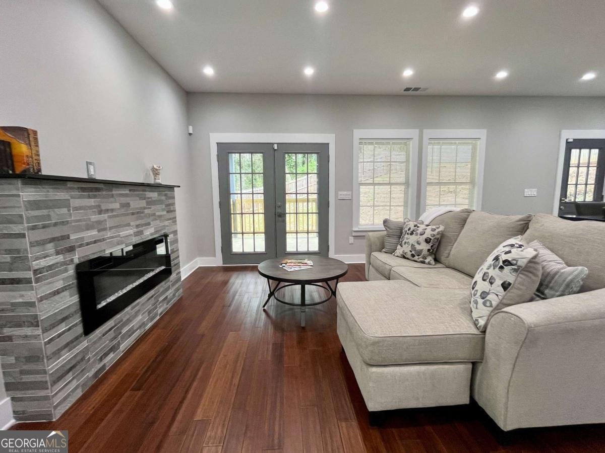 1255 Plaza Avenue Atlanta - 7