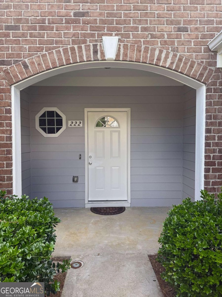 222 Village Drive Loganville - 2