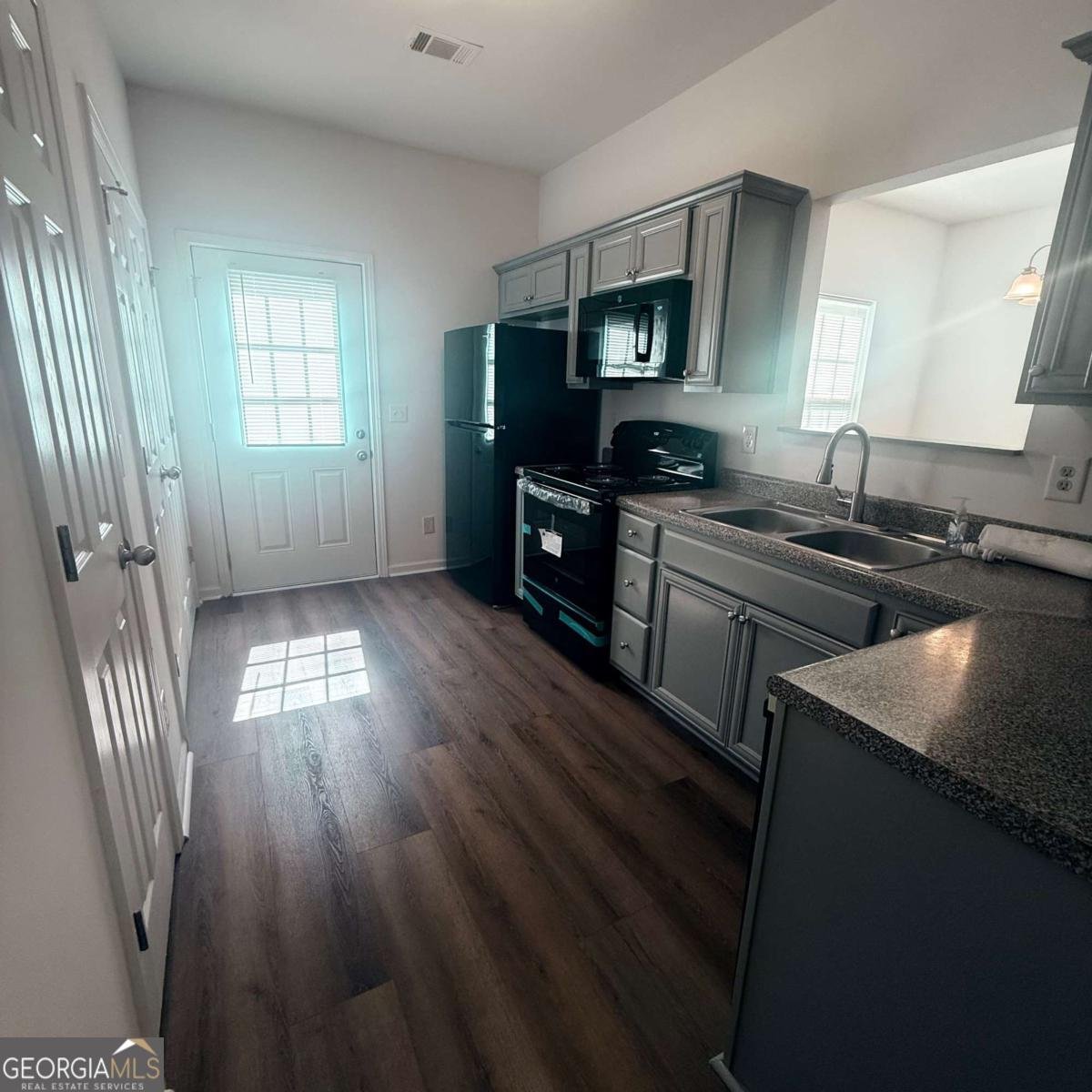 222 Village Drive Loganville - 7