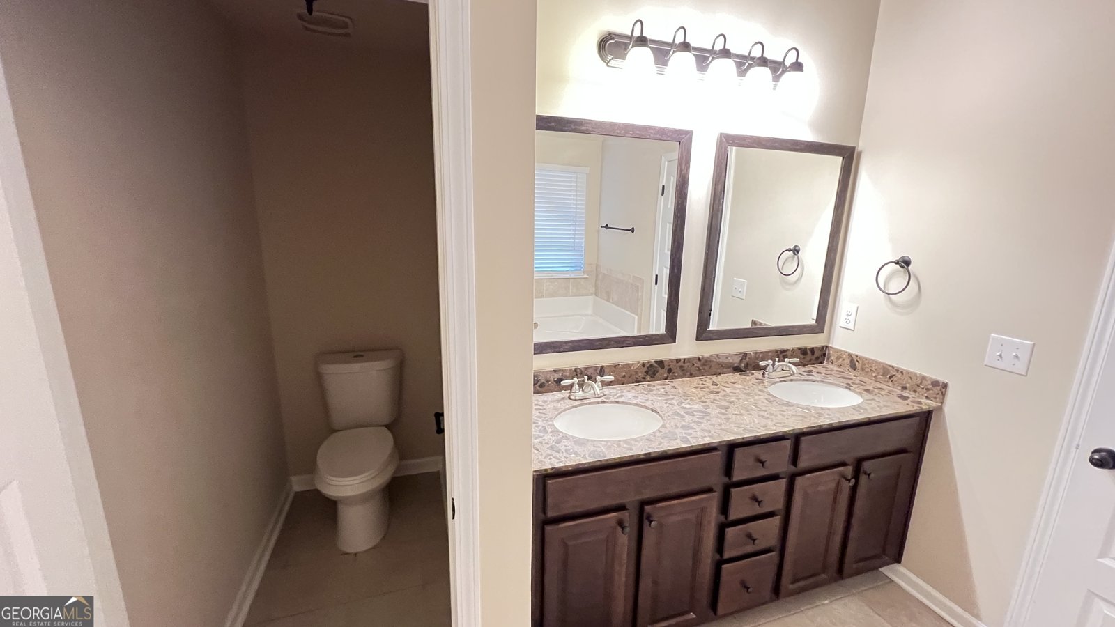 529 Red Fox Drive Dallas - 38