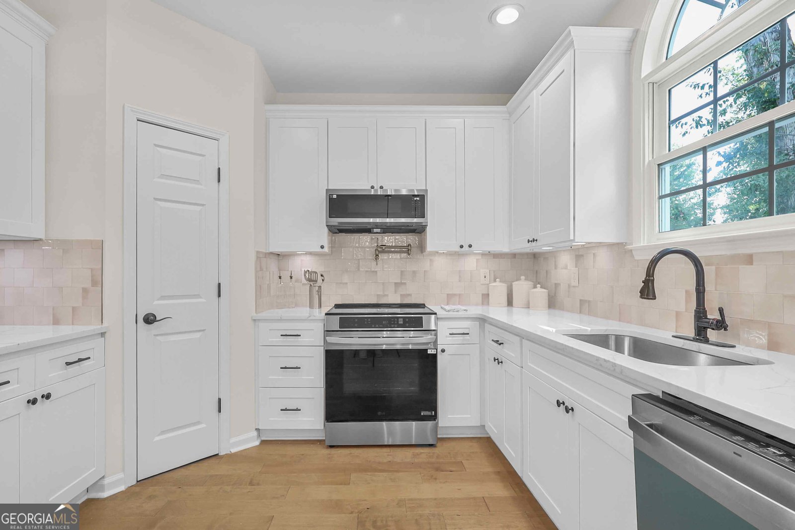 1595 Hawkins Cove Trail Roswell - 19