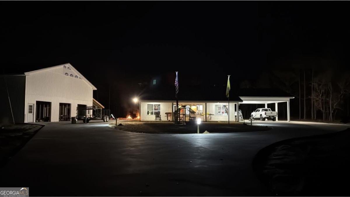 187 Hwy 46 Twin City - 16