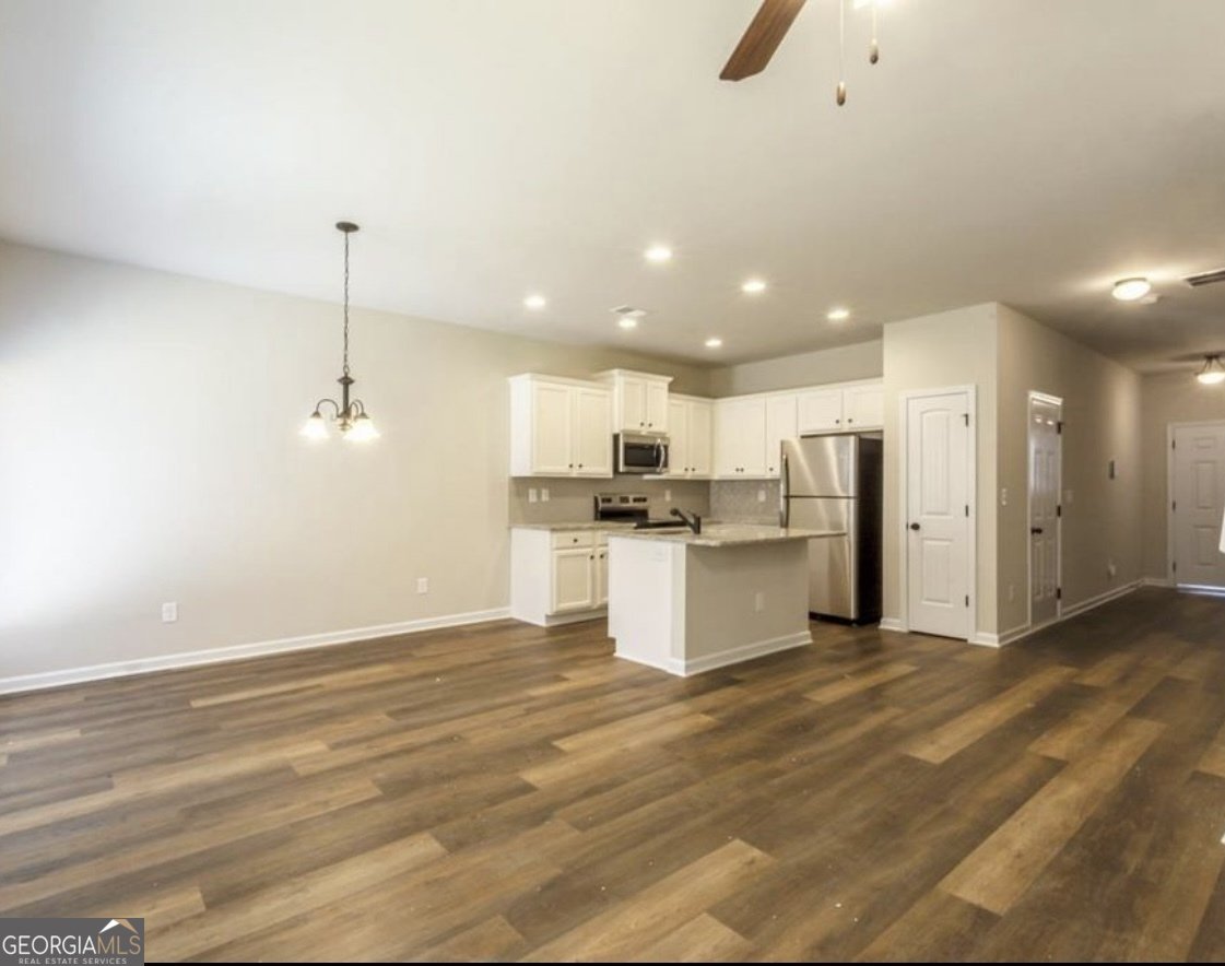 6085 Oak Bend Court Riverdale - 3