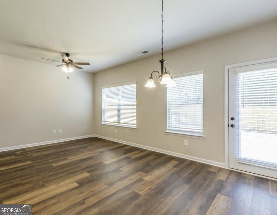 6085 Oak Bend Court Riverdale - 8