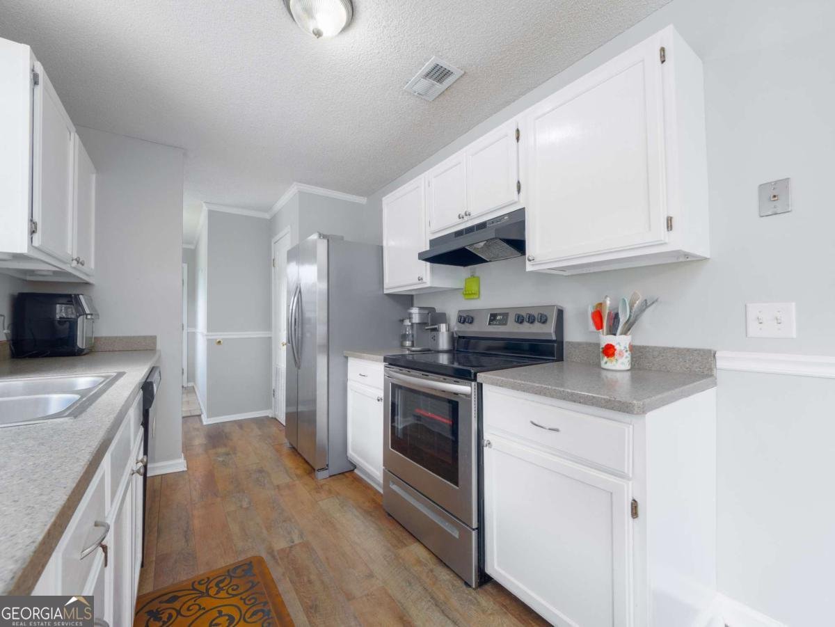 7028 Bushnell Everett Street Brunswick - 11
