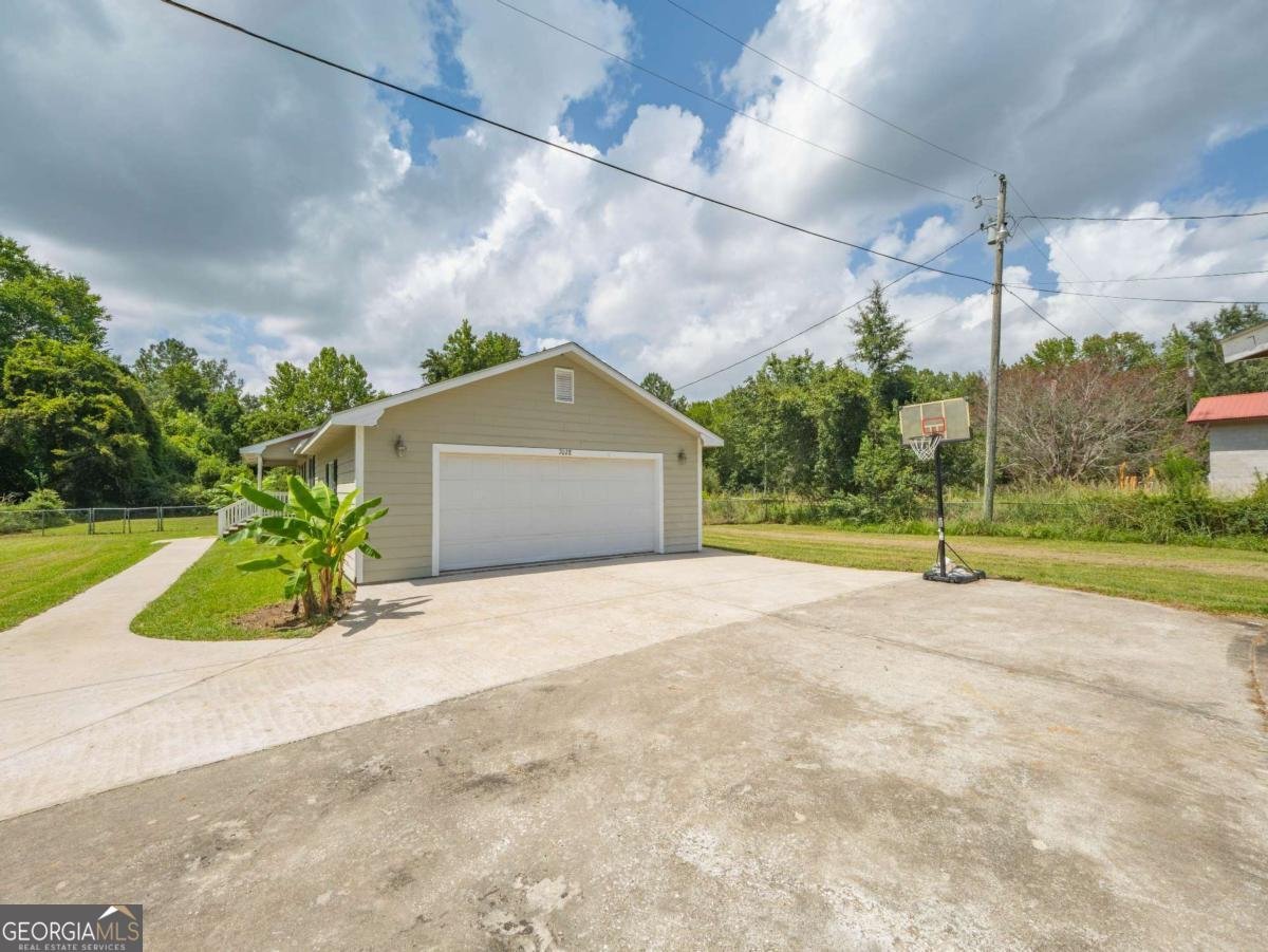 7028 Bushnell Everett Street Brunswick - 20