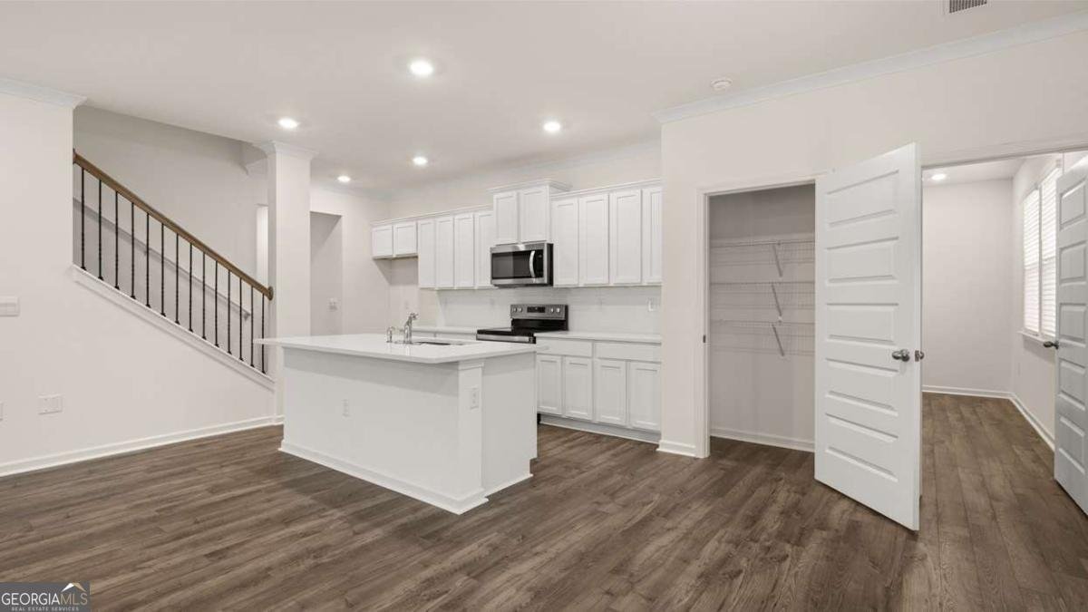 554 SILVER MOON Drive Loganville - 11