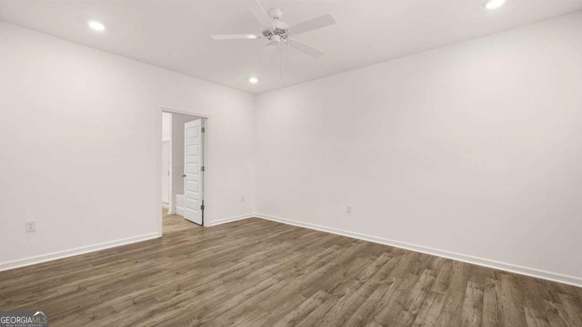 550 SILVER MOON Drive Loganville - 18