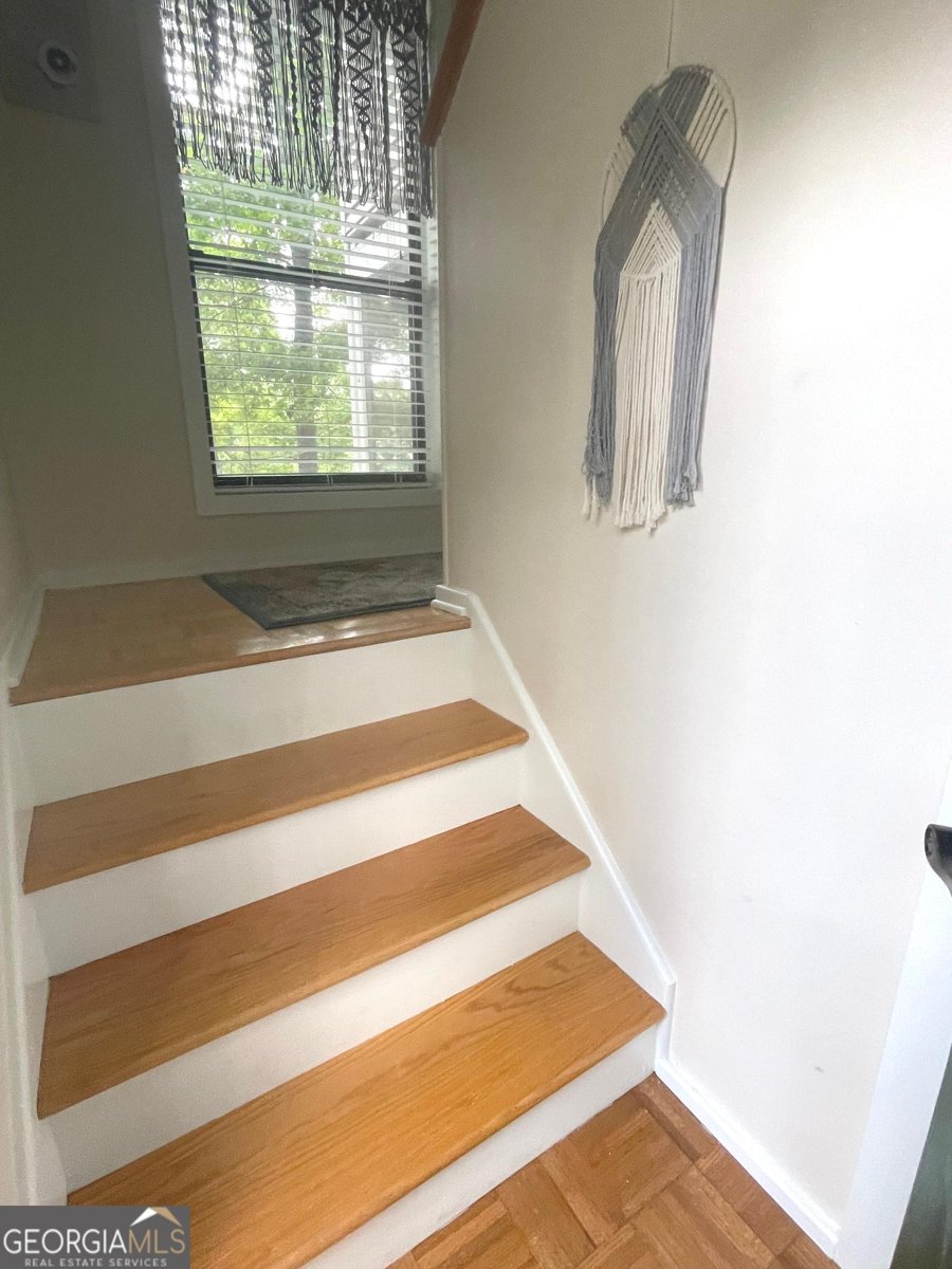 204 Wynnes Ridge Circle Marietta - 2
