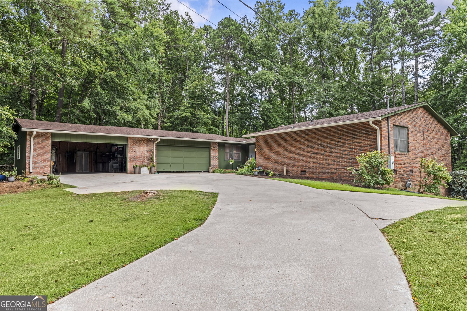 844 Sherwood Drive Elberton - 1