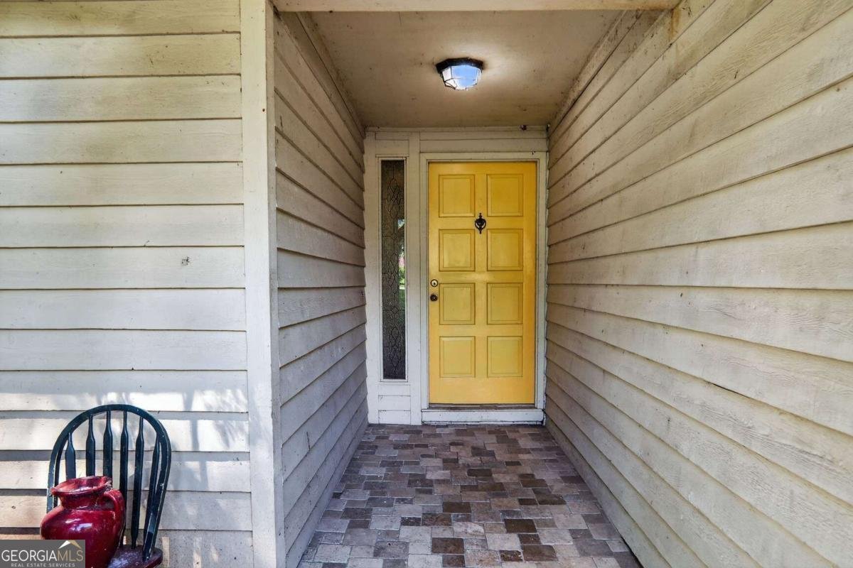 1060 Park Forest Drive Lilburn - 1