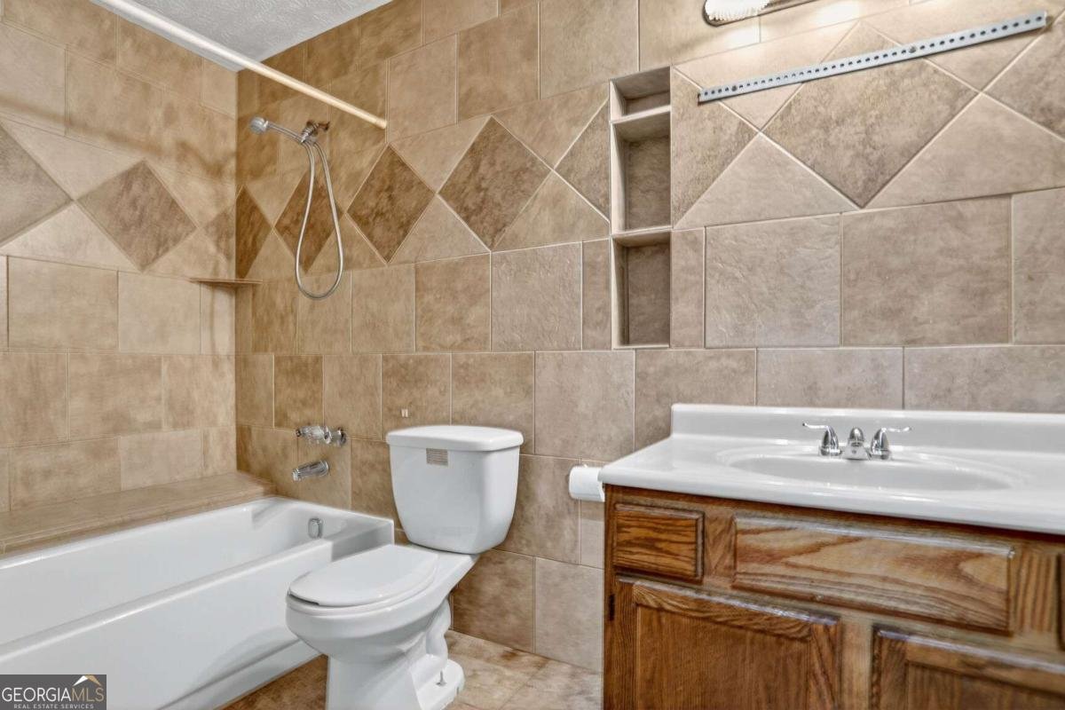 1060 Park Forest Drive Lilburn - 22