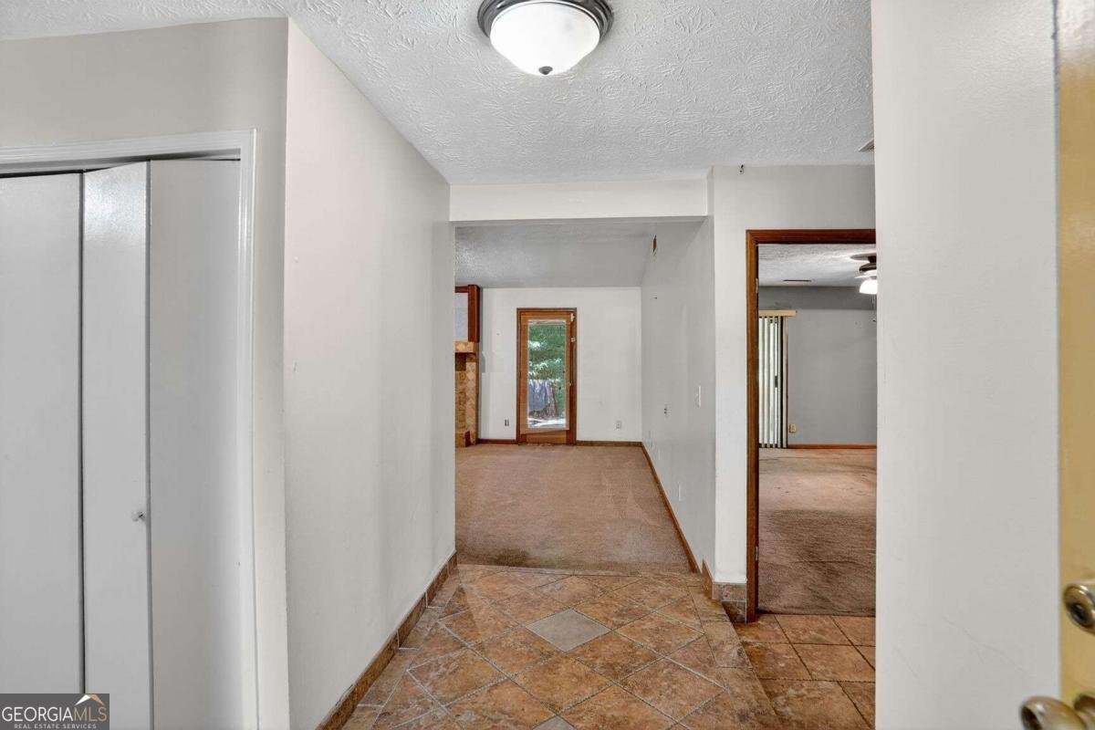1060 Park Forest Drive Lilburn - 4
