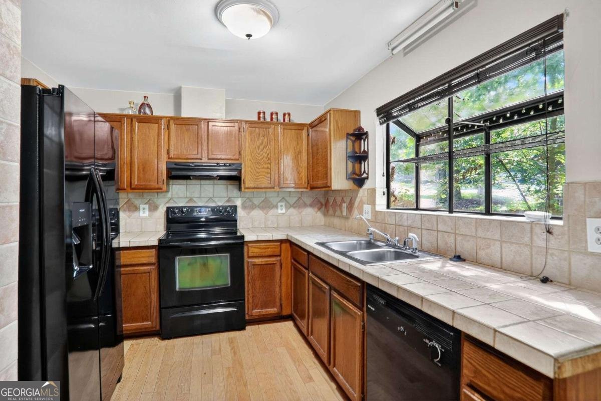 1060 Park Forest Drive Lilburn - 9