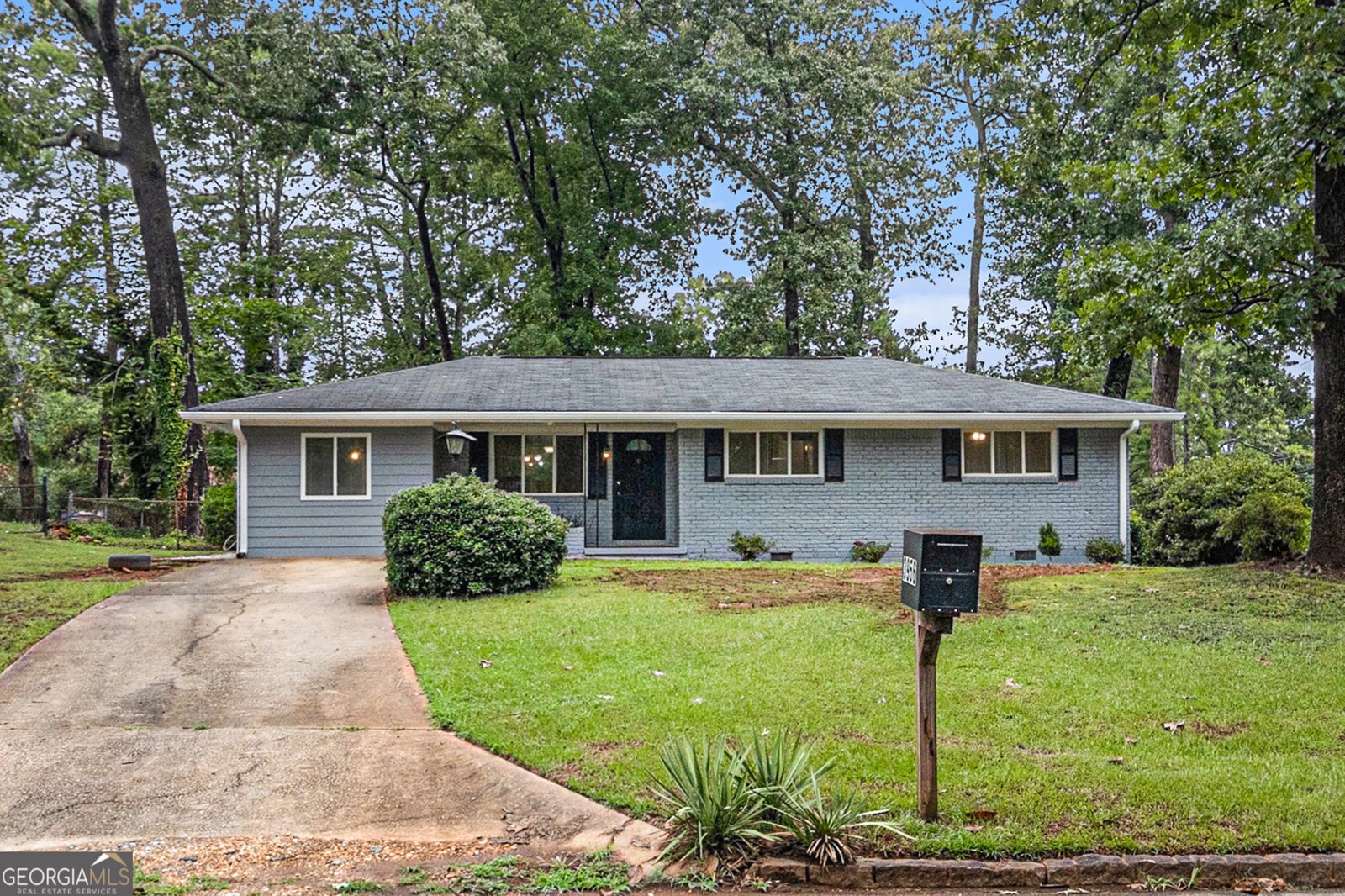 3956 Kirksford Drive Decatur - 1
