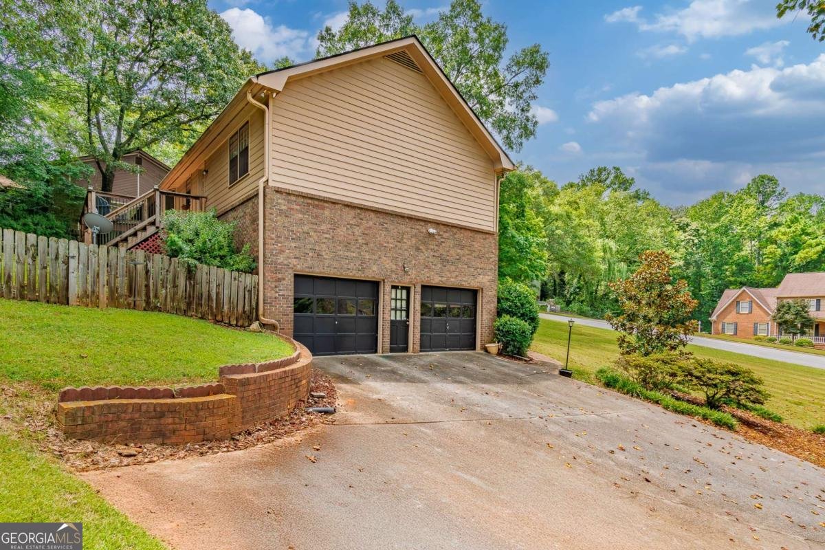 450 Battersea Drive Lawrenceville - 39