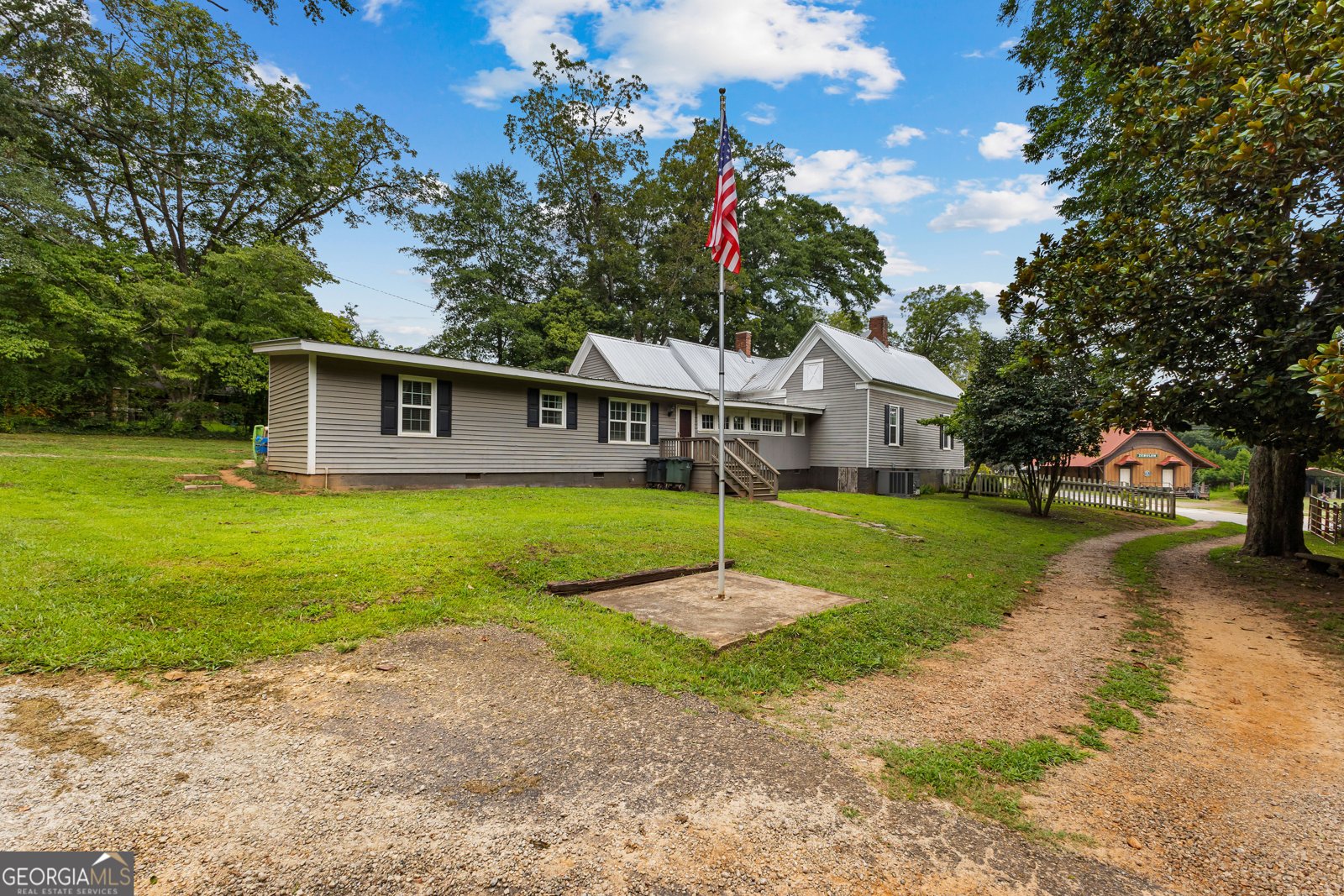 16156 Barnesville Street Zebulon - 46