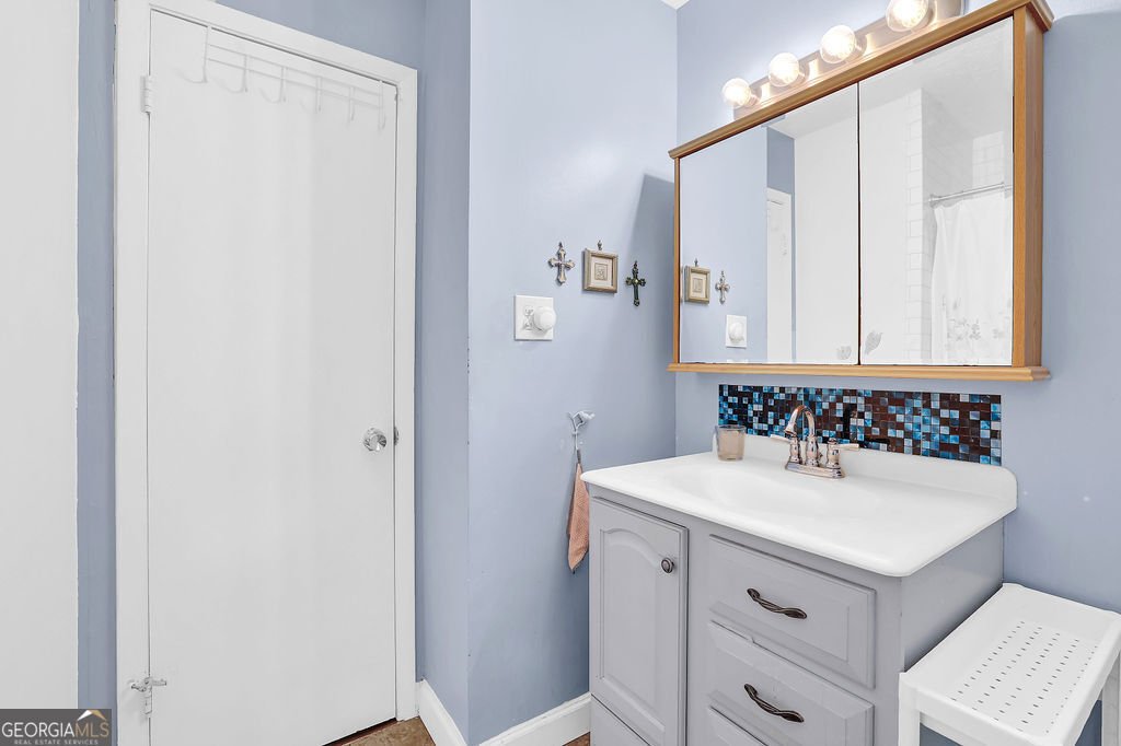 3125 Reeves Street Smyrna - 26