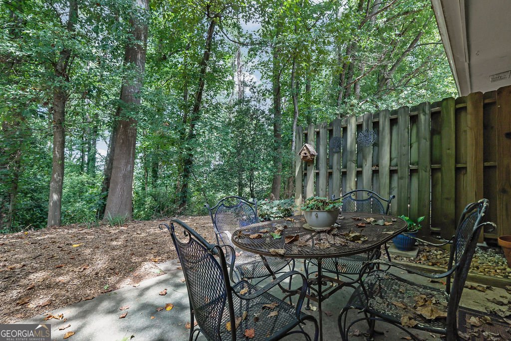 3125 Reeves Street Smyrna - 27