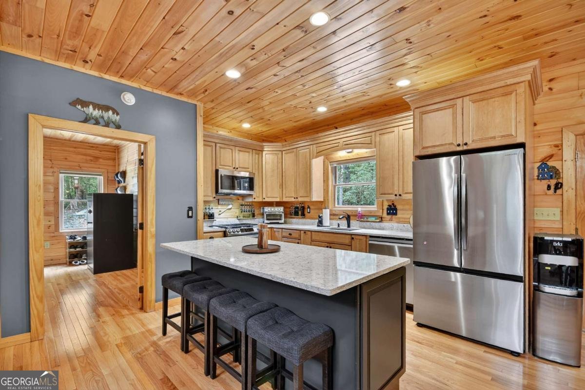 2587 Goose Island Road Cherry Log - 18