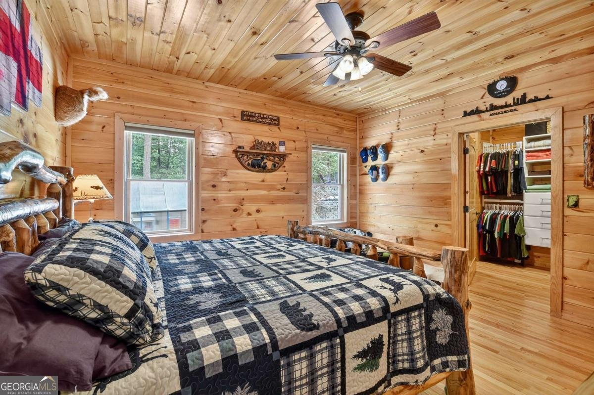 2587 Goose Island Road Cherry Log - 23