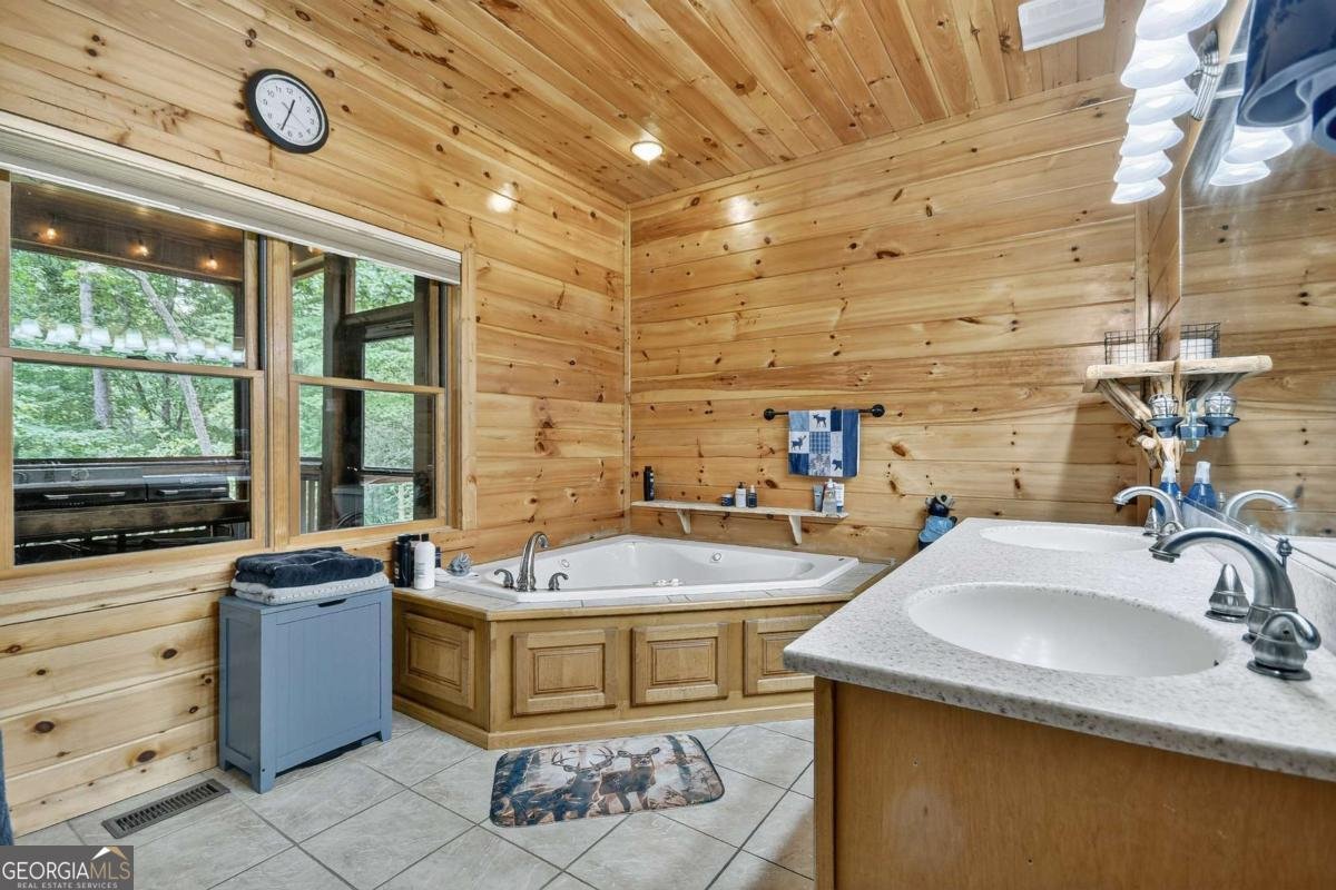 2587 Goose Island Road Cherry Log - 24