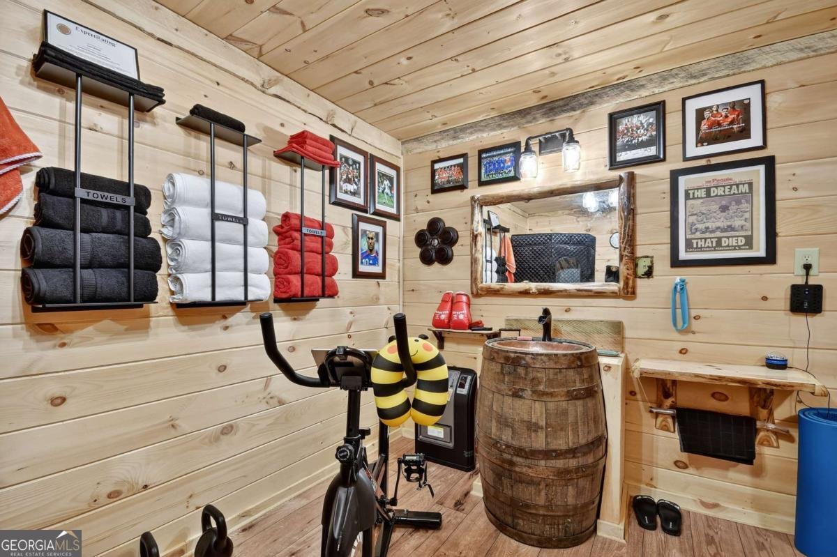 2587 Goose Island Road Cherry Log - 5