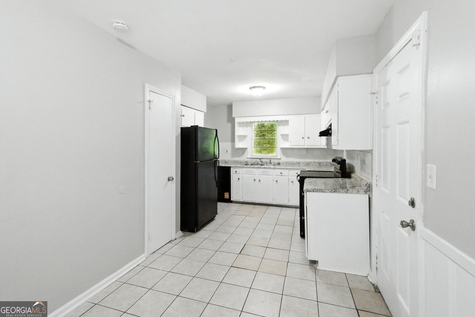 2370 Farley Street East Point - 11