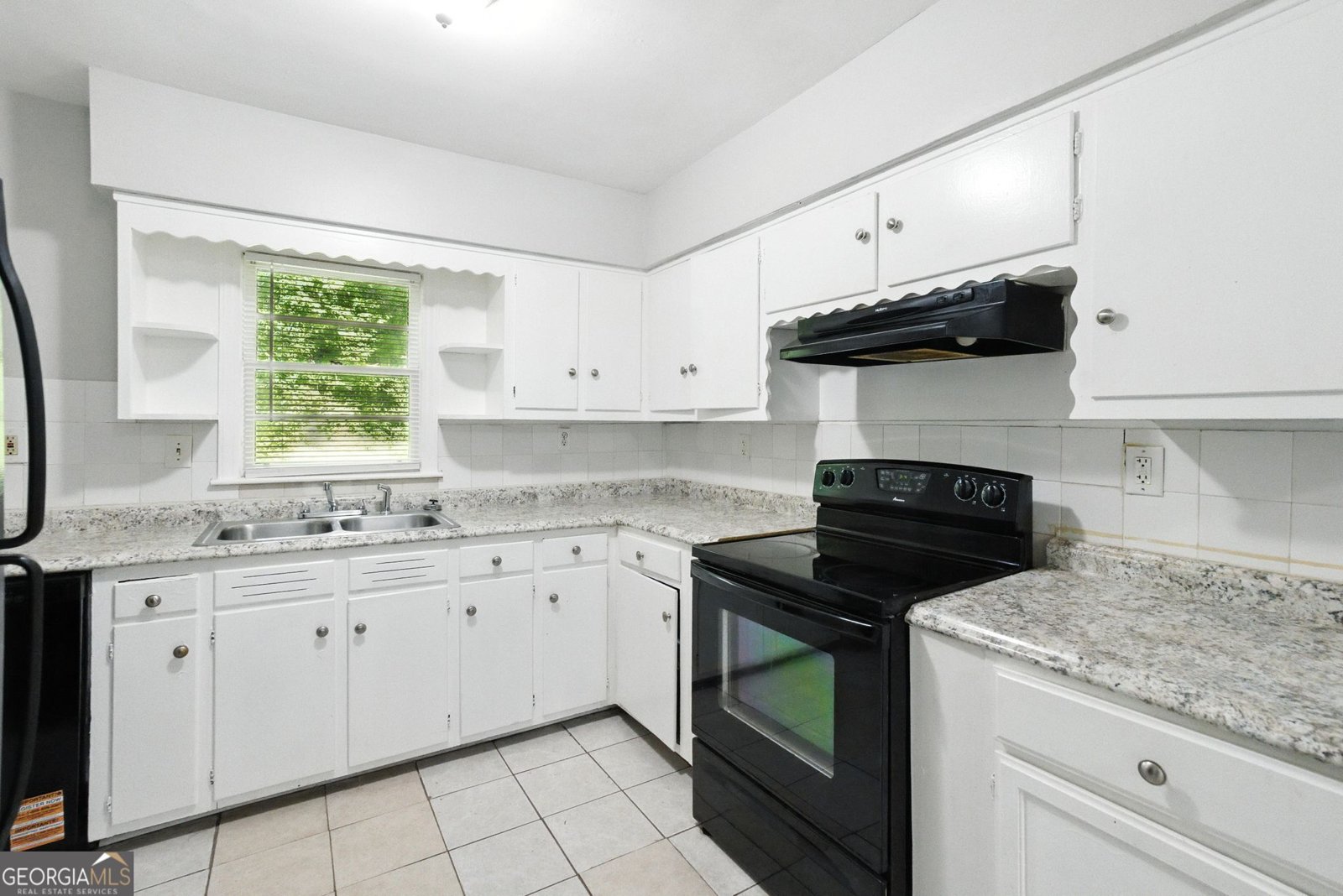 2370 Farley Street East Point - 13