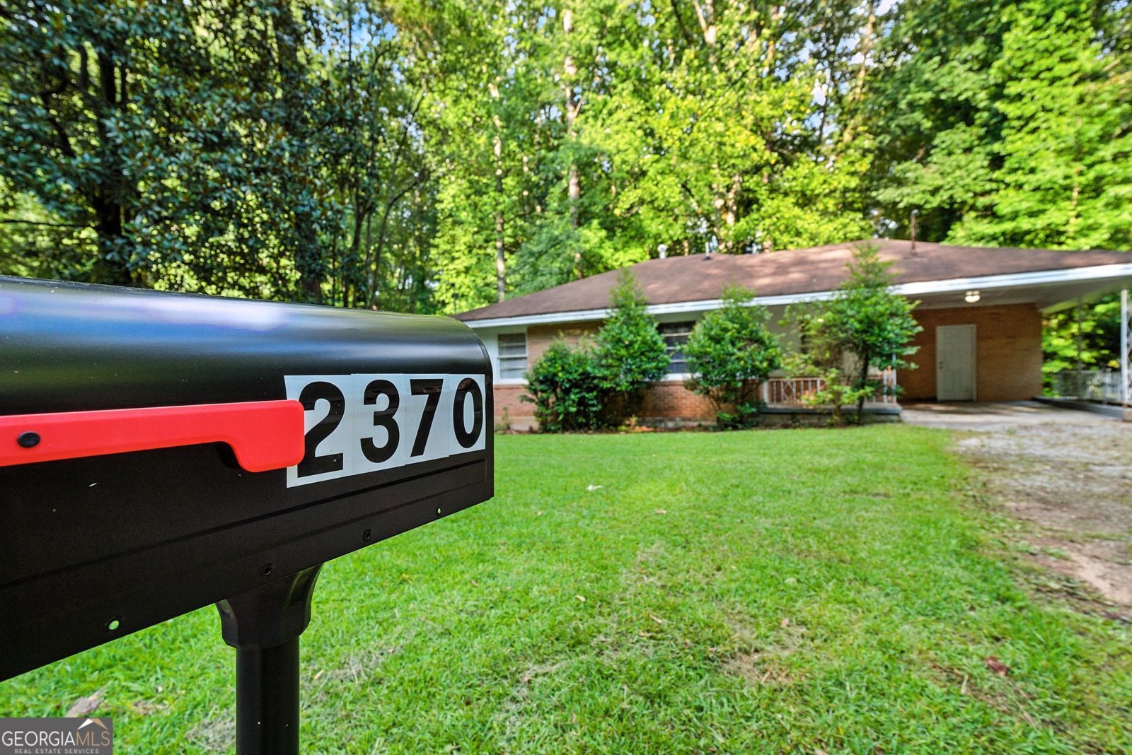 2370 Farley Street East Point - 3
