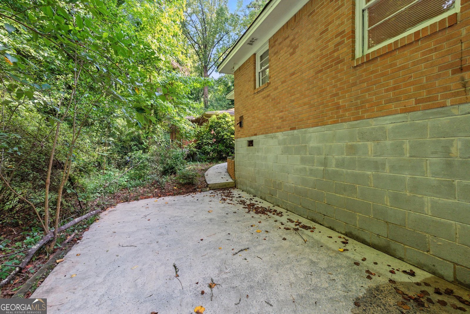 2370 Farley Street East Point - 30