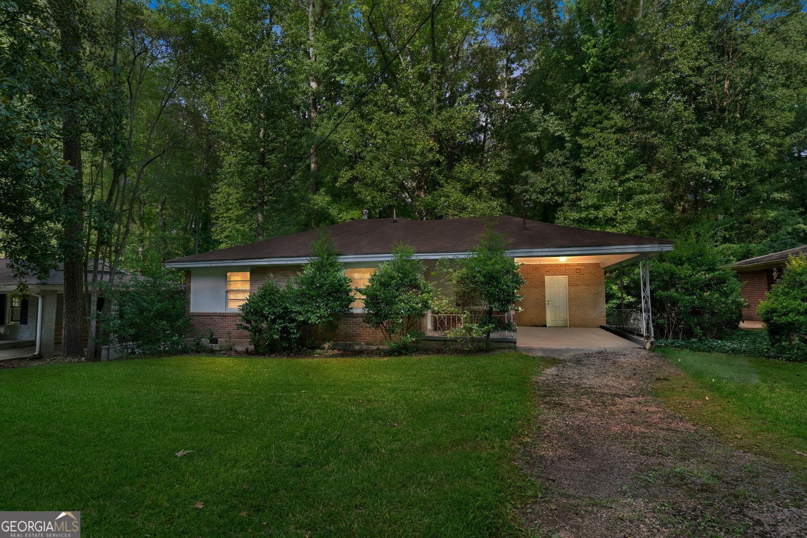 2370 Farley Street East Point - 33