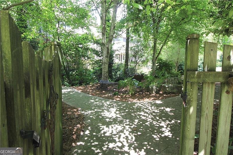 410 Laurian Way Kennesaw - 36