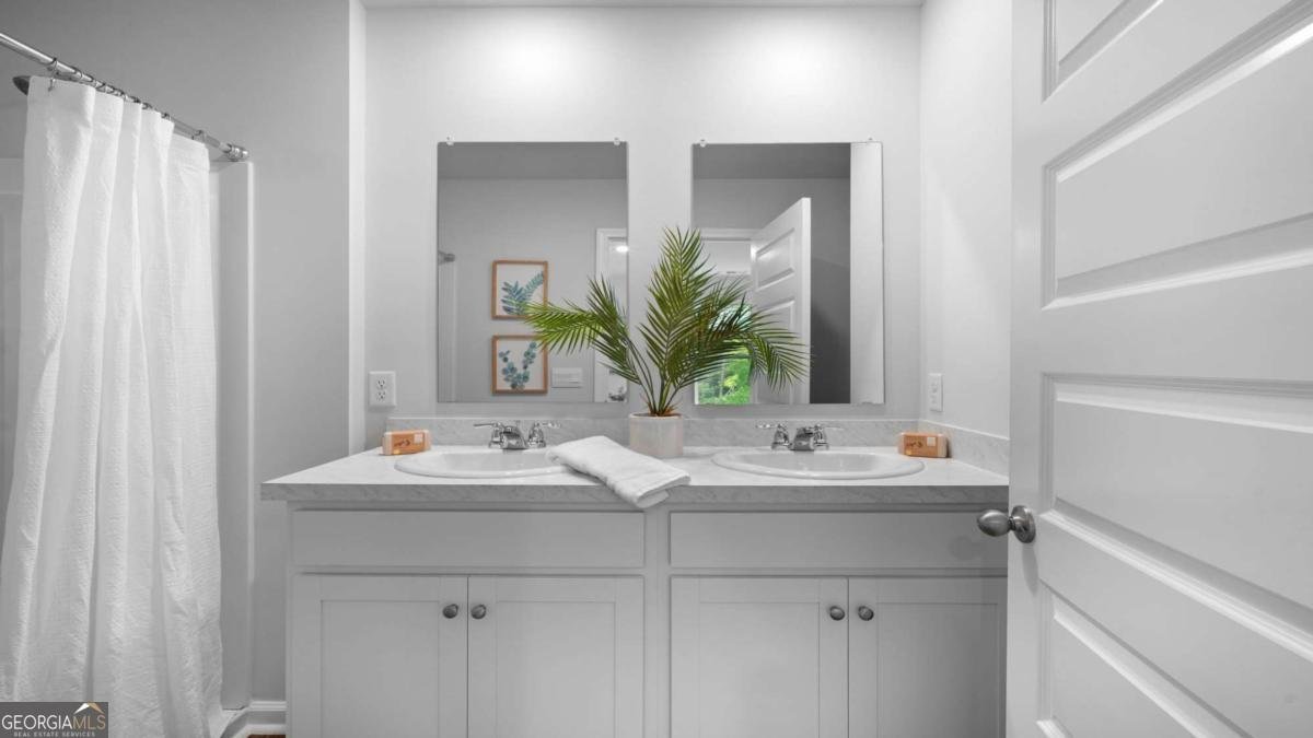 119 Azure Drive Savannah - 32