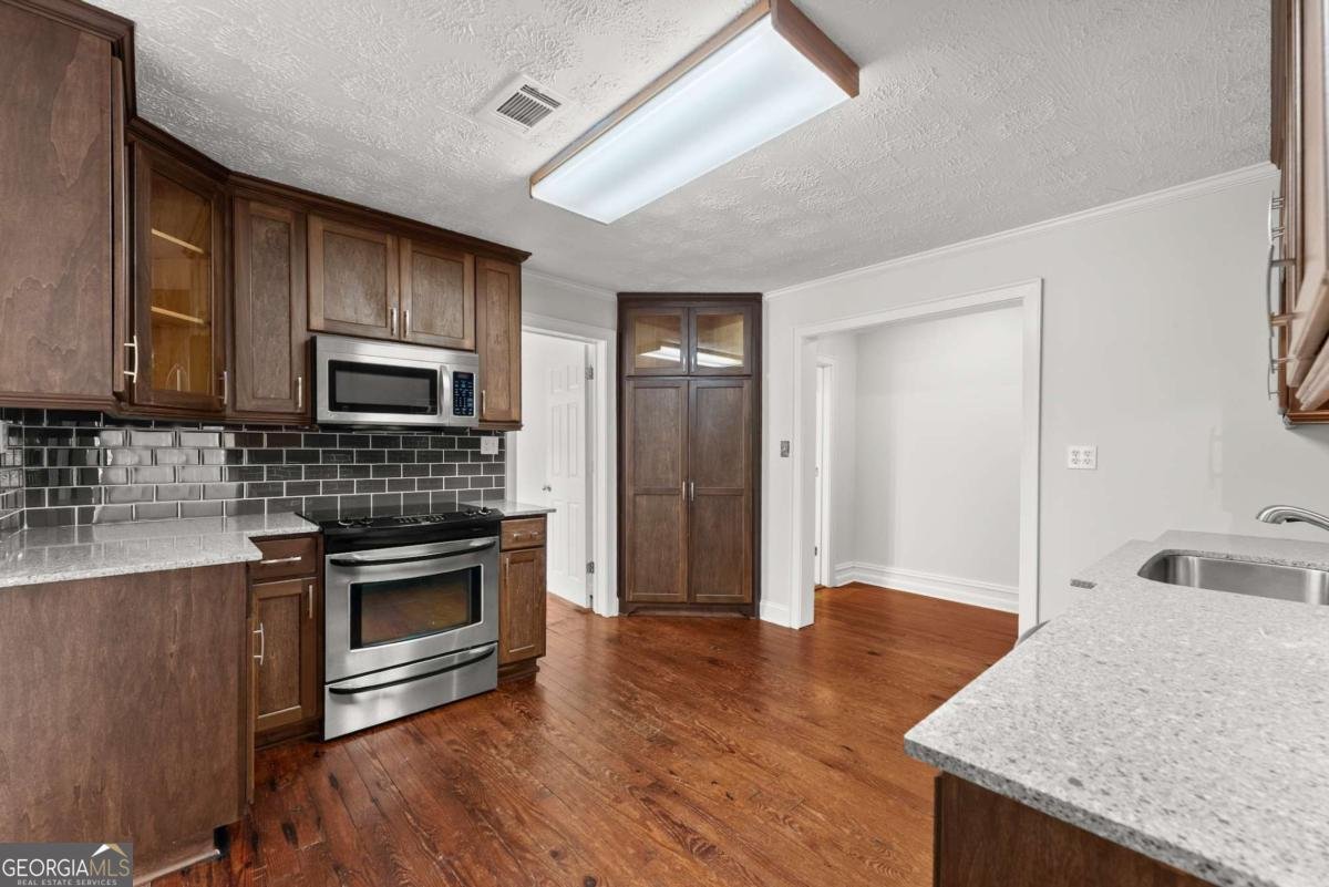 59 WRIGHT Street Winder - 10
