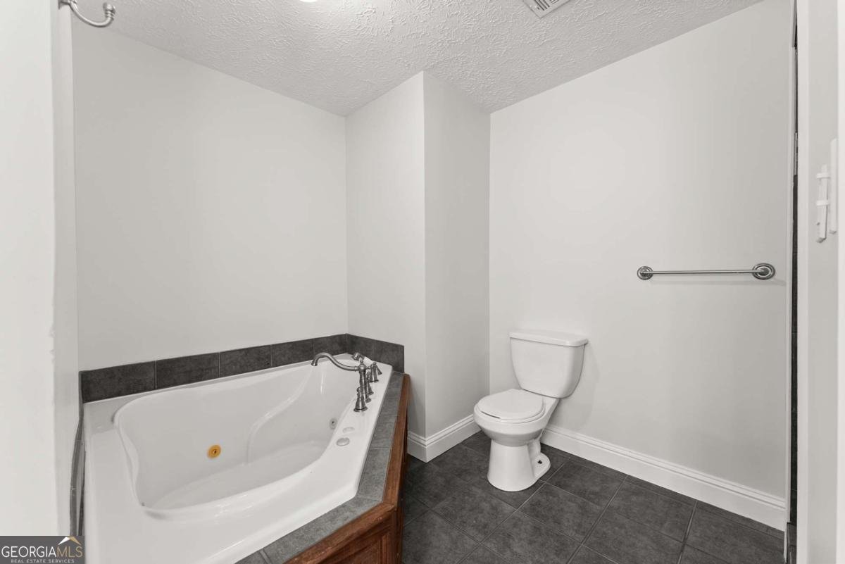 59 WRIGHT Street Winder - 19