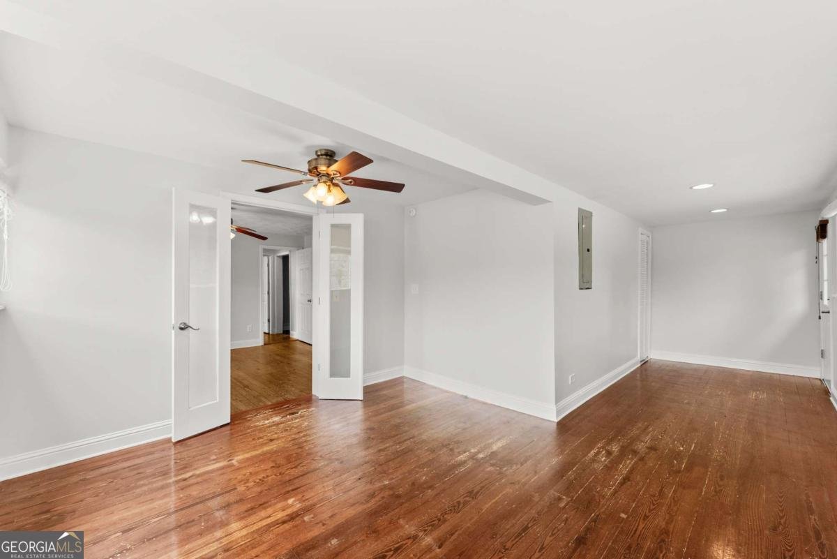 59 WRIGHT Street Winder - 21