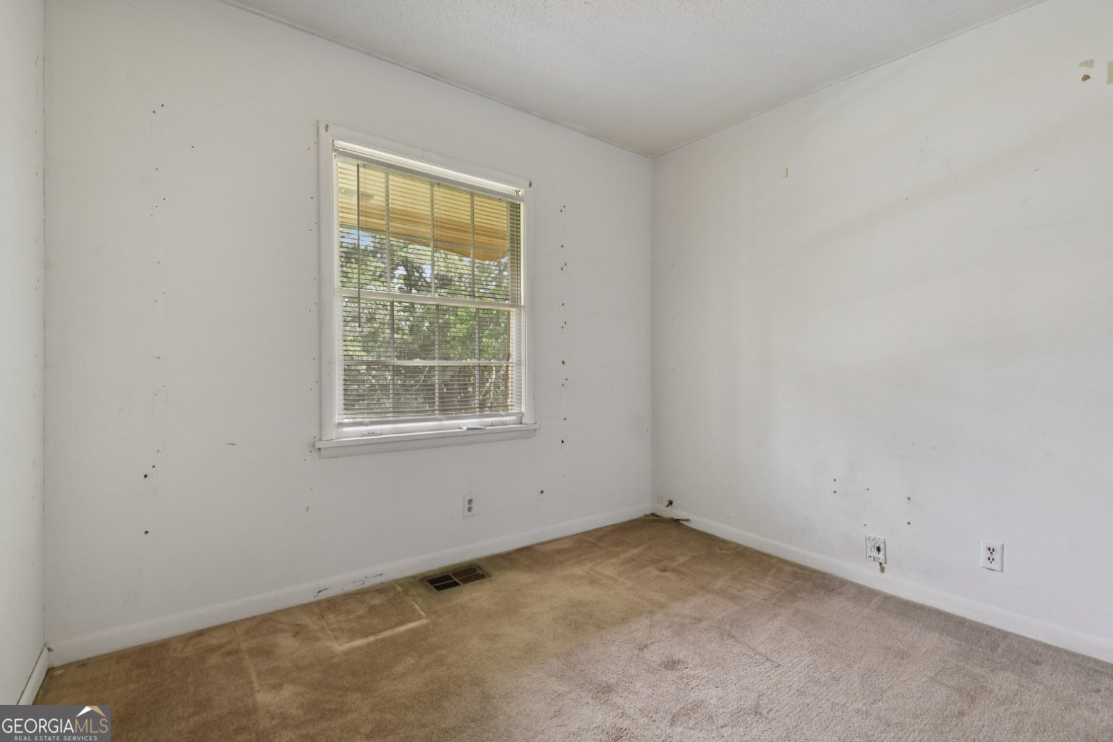 1410 Bronze Leaf Court Stone Mountain - 11