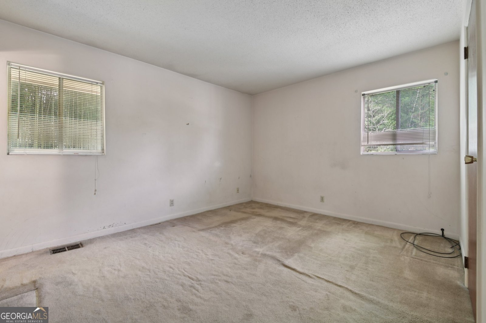 1410 Bronze Leaf Court Stone Mountain - 8