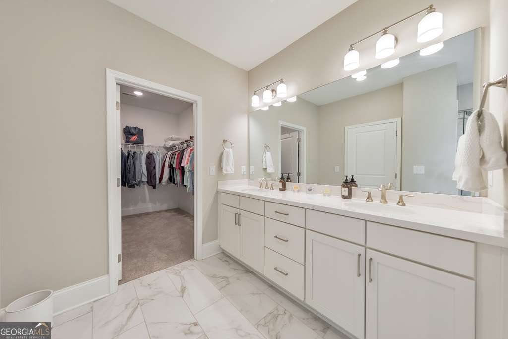 124 Redford Lane Canton - 37
