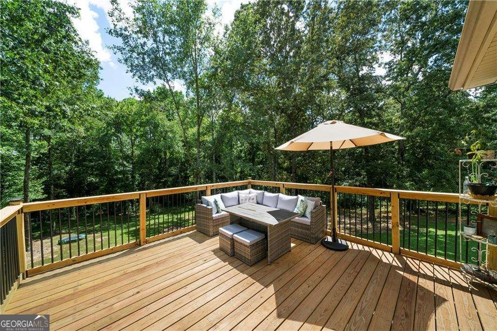 25 Autumn Place White - 25