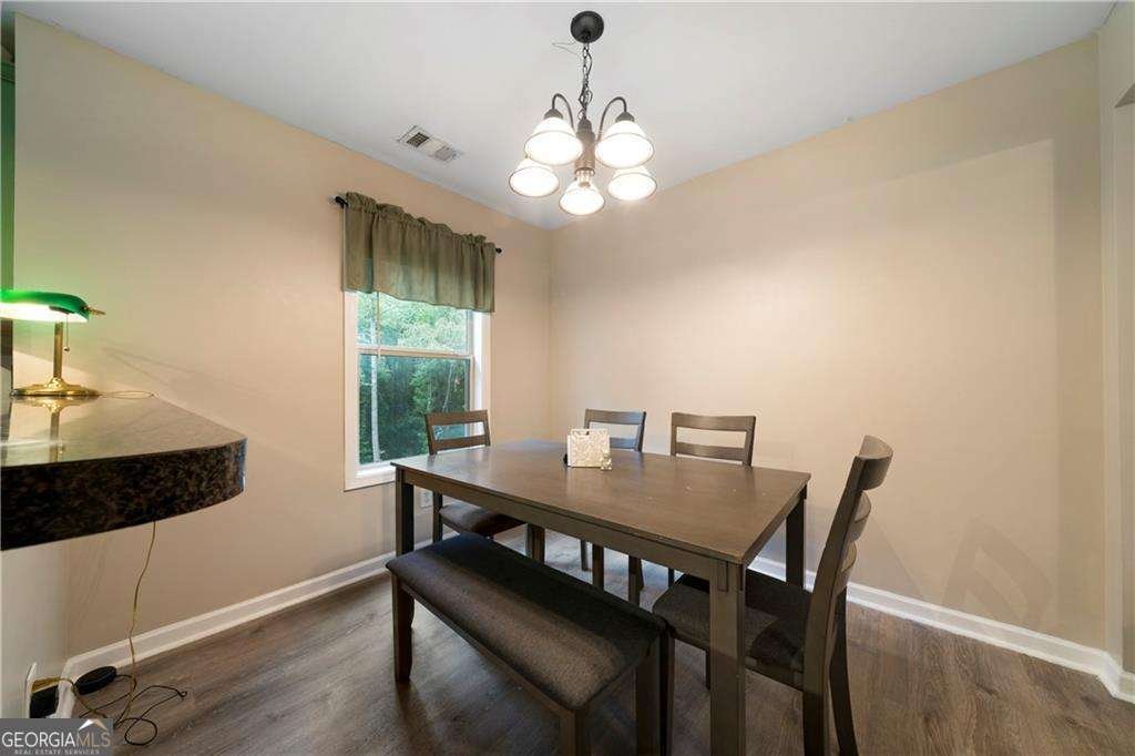 25 Autumn Place White - 7