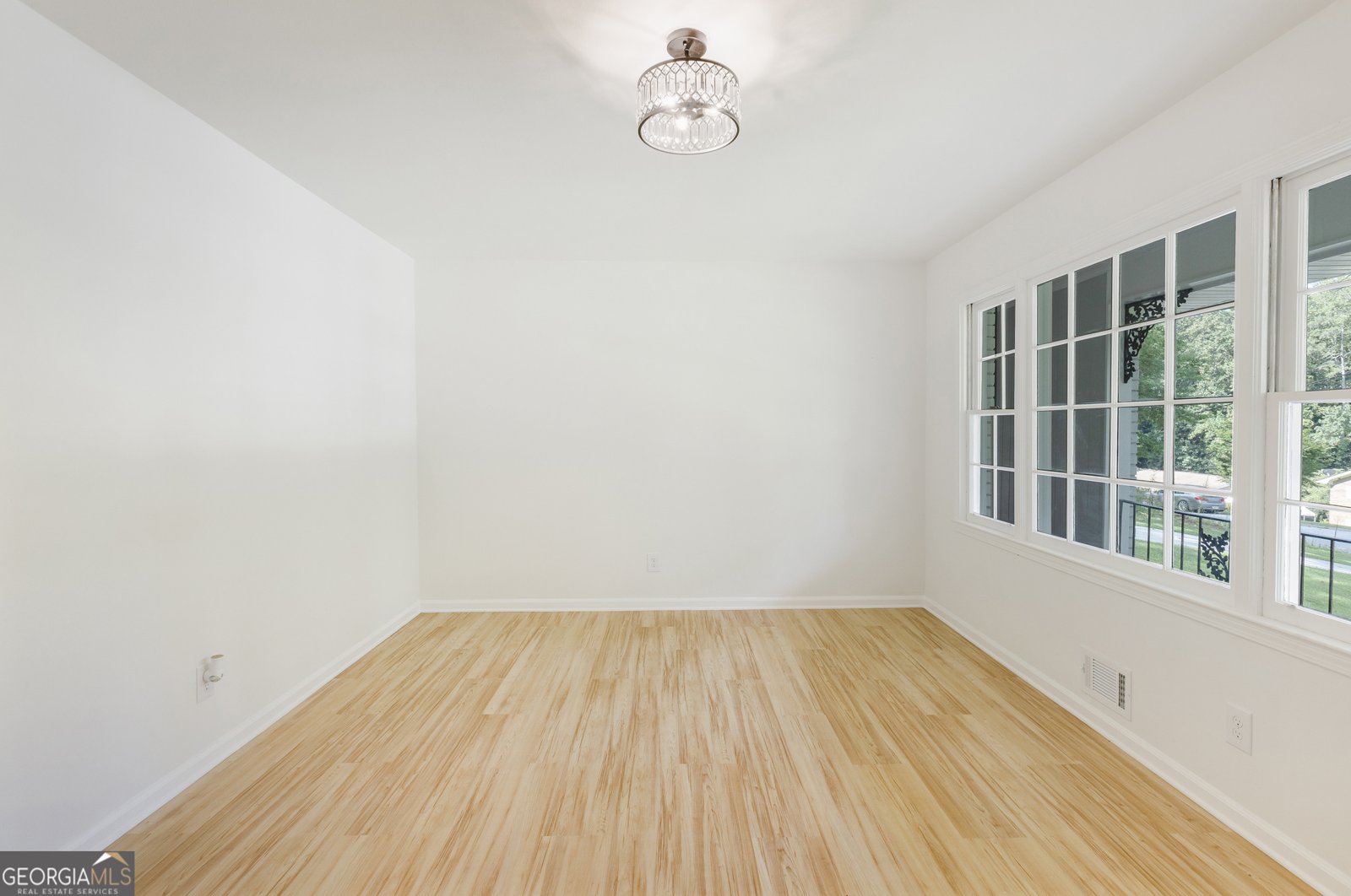 6243 David Lane Mableton - 5