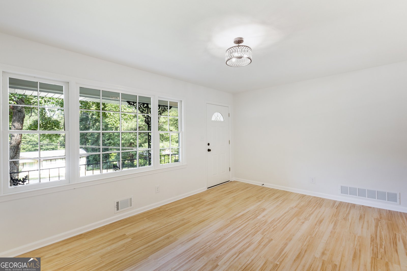 6243 David Lane Mableton - 6