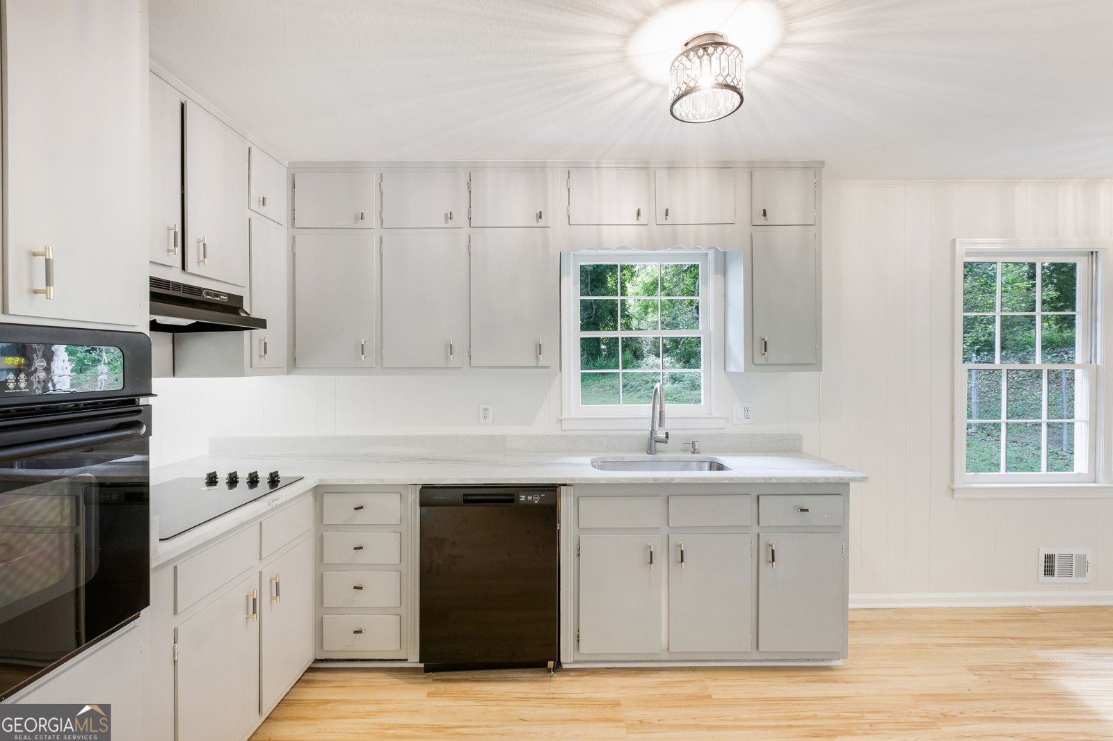 6243 David Lane Mableton - 8