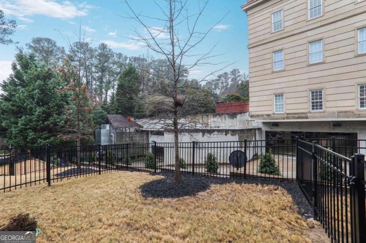 3667 Peachtree Road Atlanta - 18